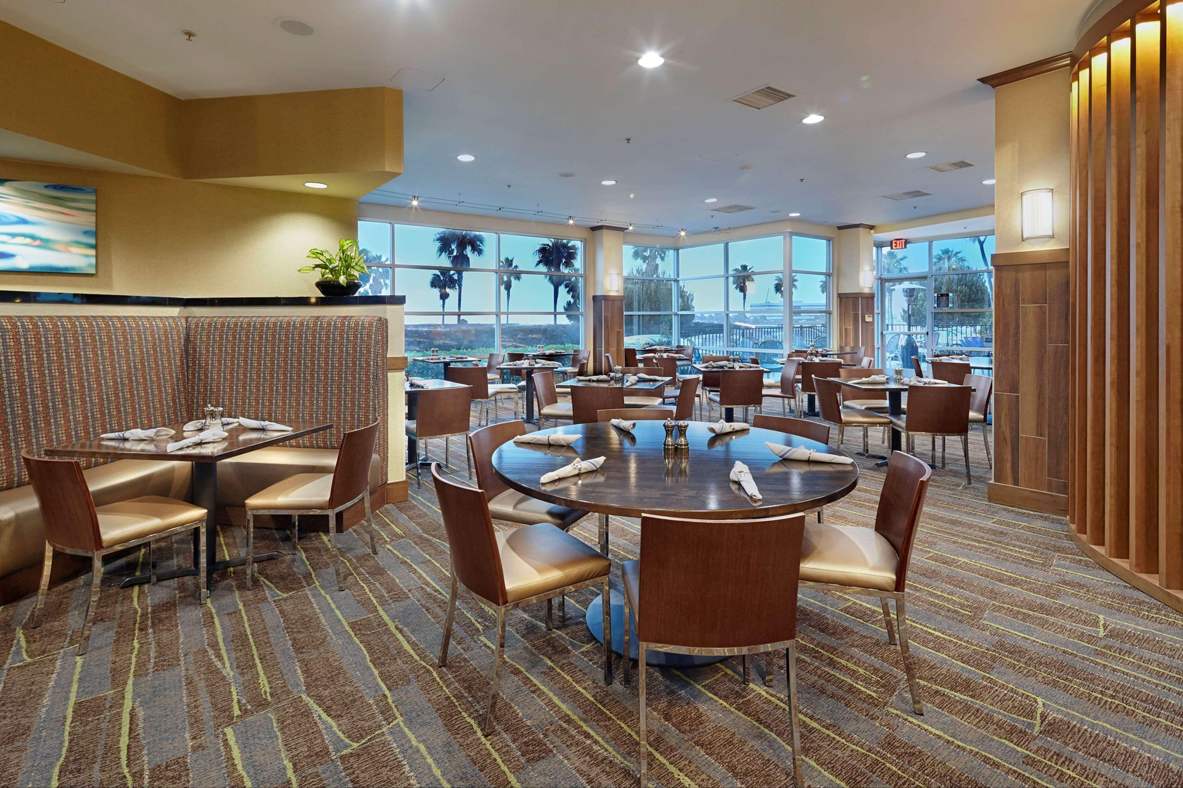 Hotel Doubletree By Hilton San Francisco Airport North Bayfront Brisbane Exteriér fotografie